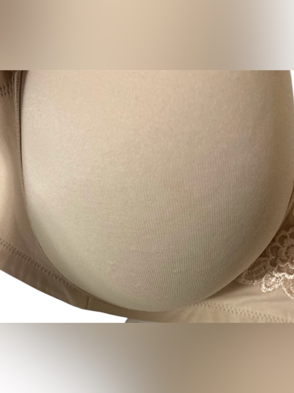 Set of 2 Vanity Fair Size 36C Tan/Beige and White Light Padded Wireless Bras - Picture 10 of 12